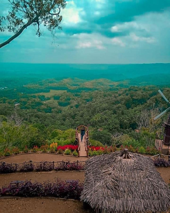 Seribu Batu Songgo Langit Resort & Camp بانتول المظهر الخارجي الصورة